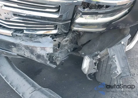 2016 Chevrolet Suburban Ltz z USA, uszkodzony, nr VIN 1GNSCJKC6GR415933